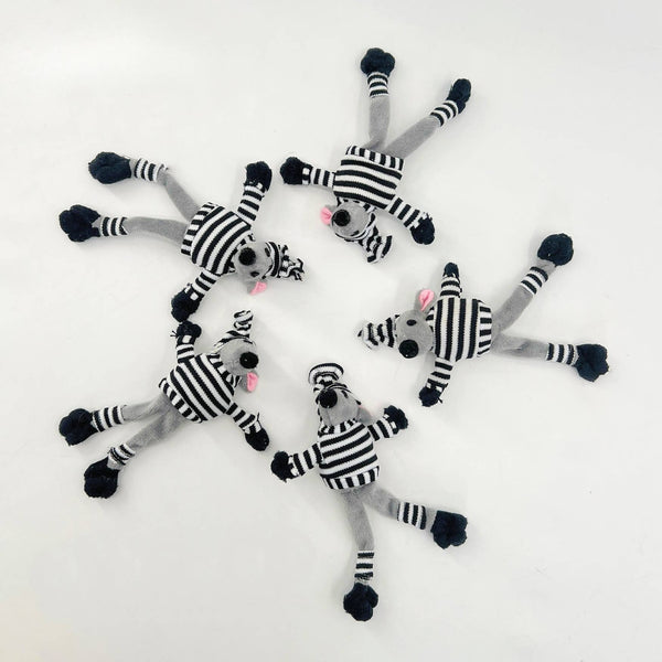 Cheerhunting Mouse Prisoner Toy