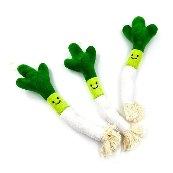 Moo - Fun Plush Leek Cat Toy with Rope Ends